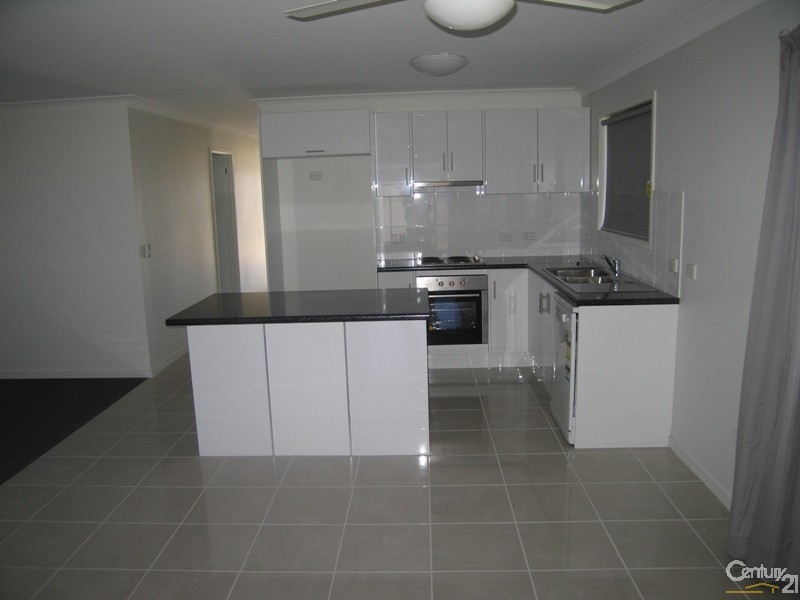13 Lauren Drive, Emerald QLD 4720