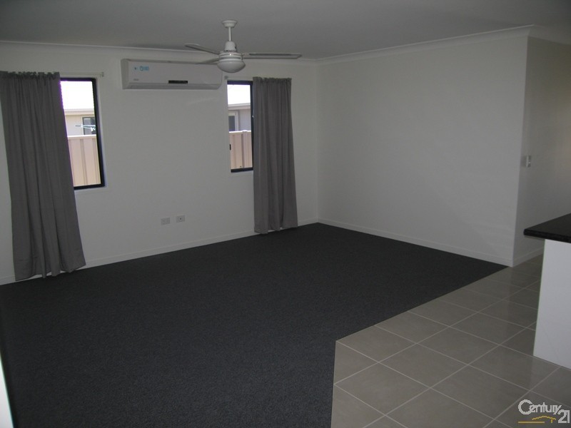 13 Lauren Drive, Emerald QLD 4720