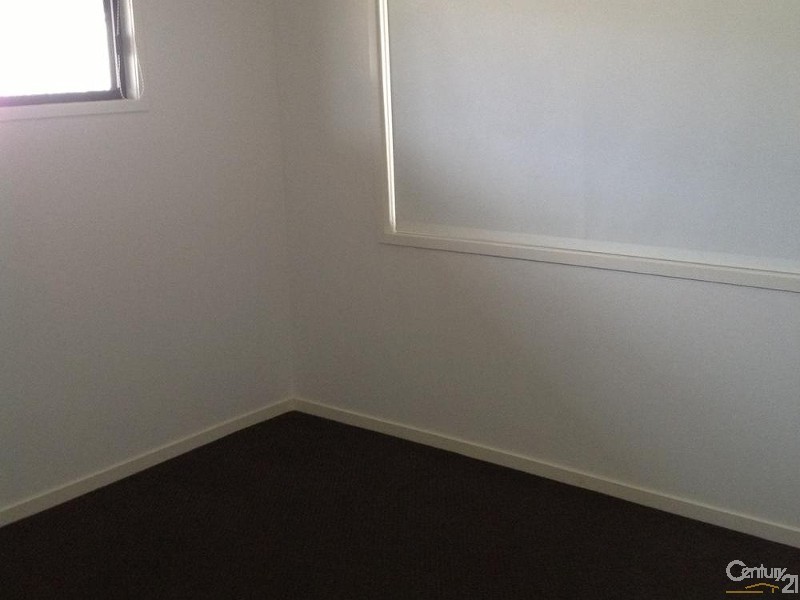 18 Rogers Street, Emerald QLD 4720