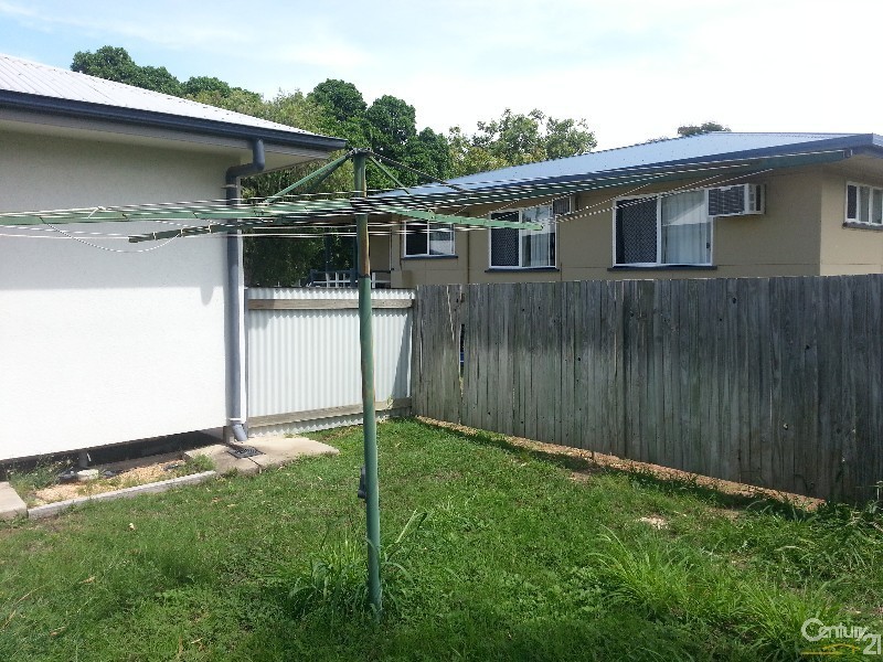 9 Sandalwood Street, Blackwater QLD 4717