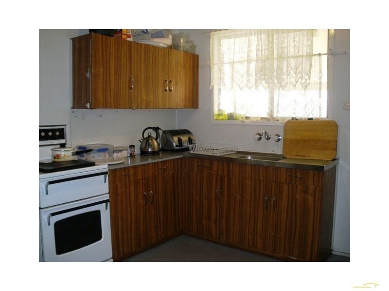 1/1 Umbrella Street, Blackwater QLD 4717