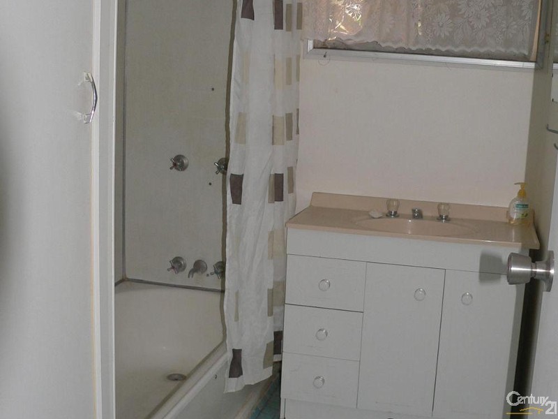 3 Campbell Street, Emerald QLD 4720