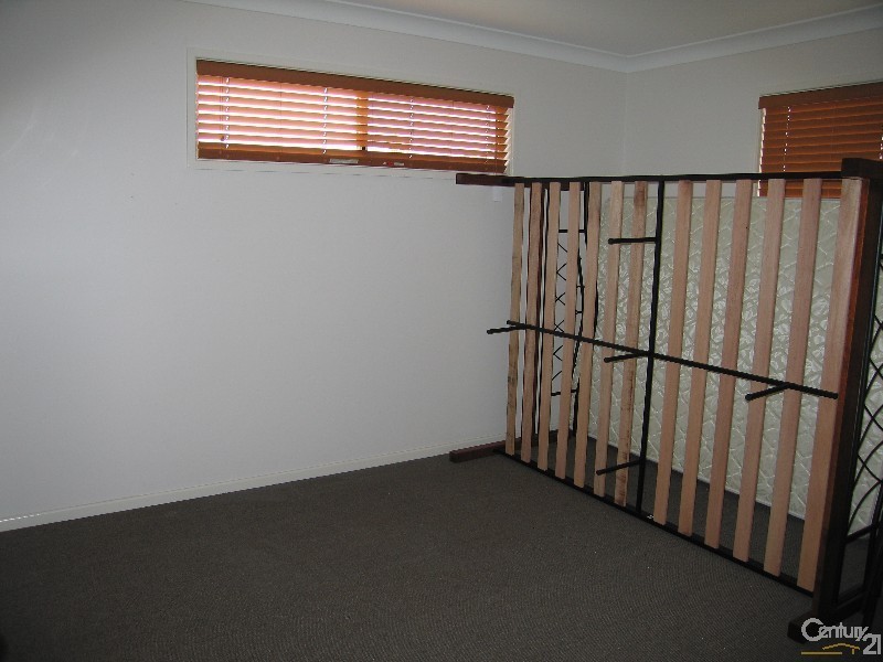 8B Boonery Street, Blackwater QLD 4717