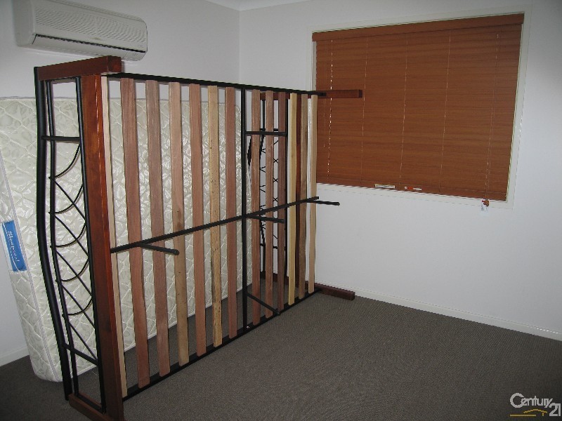 8B Boonery Street, Blackwater QLD 4717