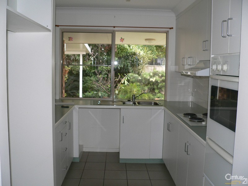 32 Jacqueline Drive, Emerald QLD 4720