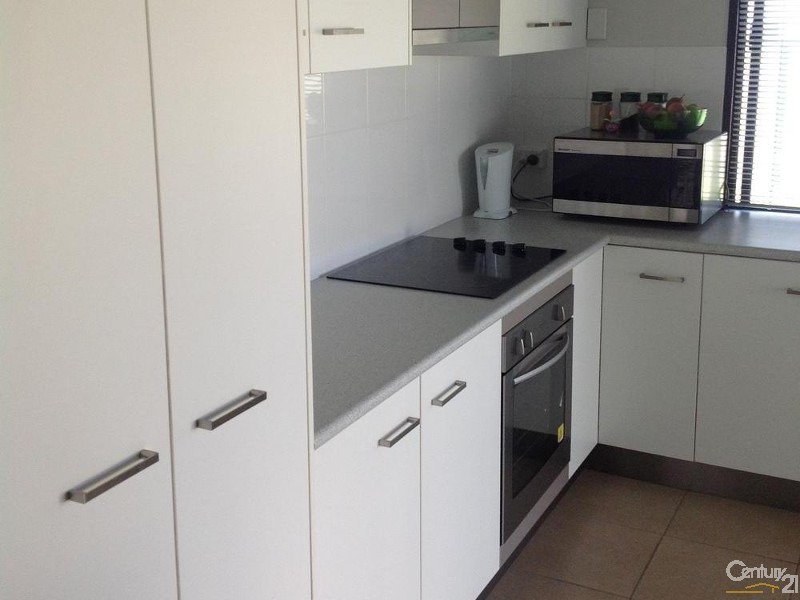 18 Deacon Drive, Blackwater QLD 4717