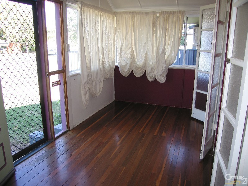 73 Ruby Street, Emerald QLD 4720