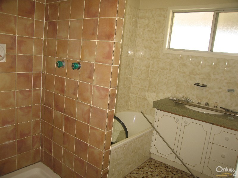 59 Arthur Street, Blackwater QLD 4717