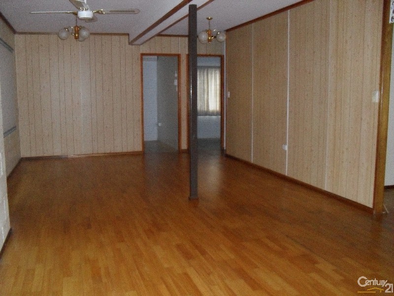 19 Arthur Street, Blackwater QLD 4717