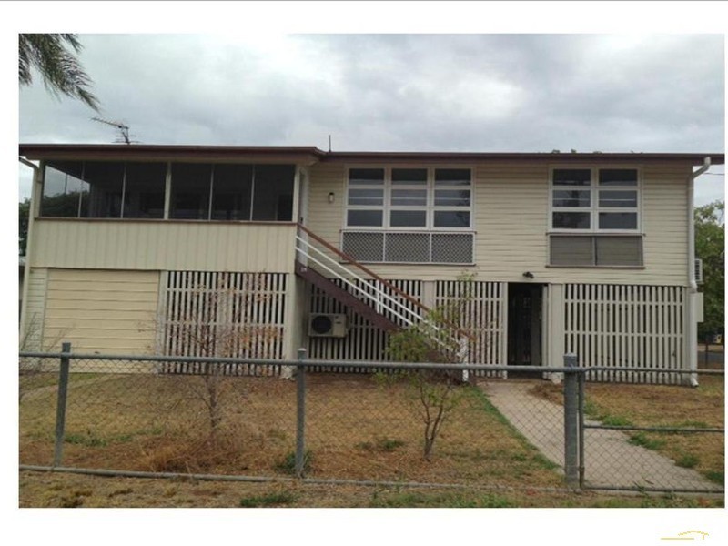 18 Campbell Street, Emerald QLD 4720