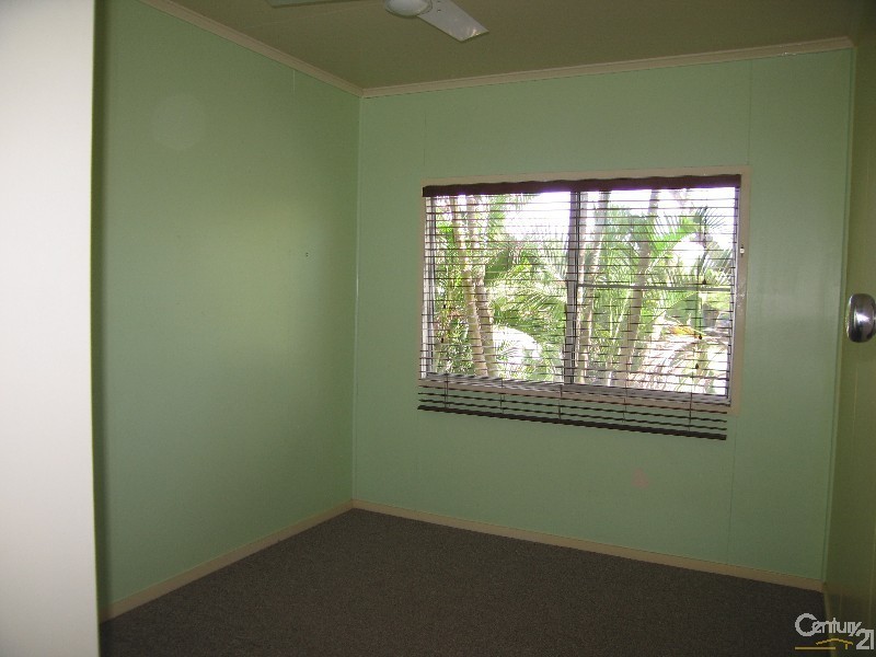 18 Bottletree Avenue, Blackwater QLD 4717