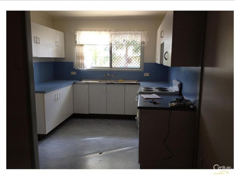 16 Boonery Street, Blackwater QLD 4717