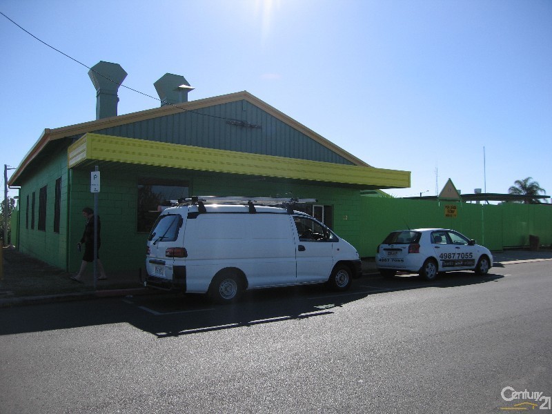12 Wey Street, Blackwater QLD 4717