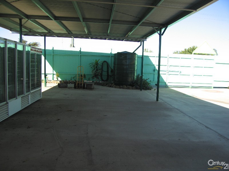 12 Wey Street, Blackwater QLD 4717