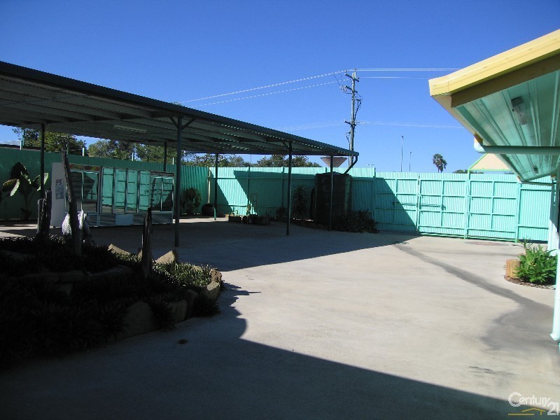 12 Wey Street, Blackwater QLD 4717