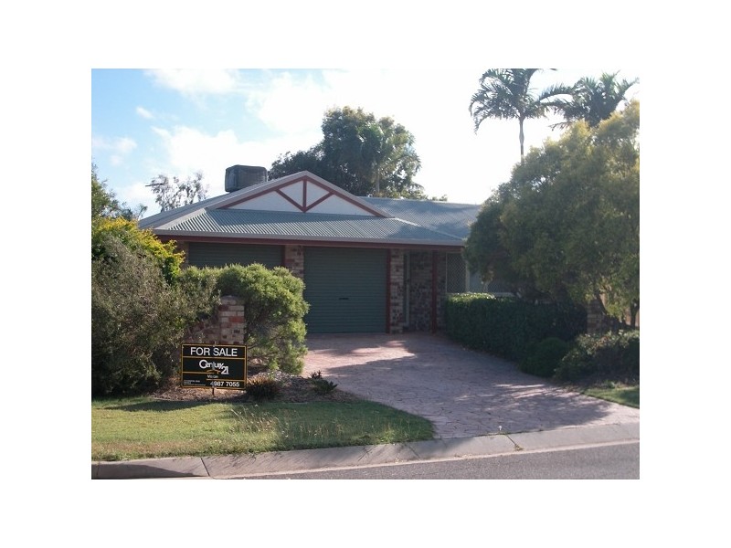 1 Tineele Place, Emerald QLD 4720