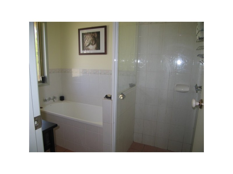 1 Tineele Place, Emerald QLD 4720