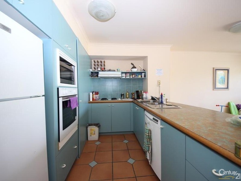 130/10 Alexandra Avenue, Mermaid Beach QLD 4218