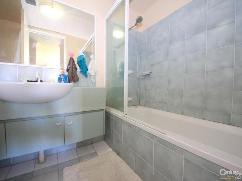 130/10 Alexandra Avenue, Mermaid Beach QLD 4218