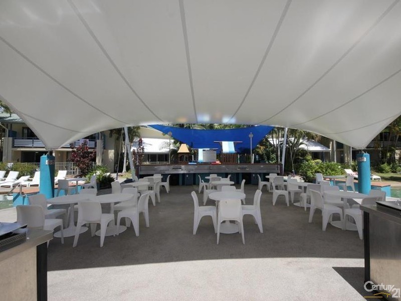 130/10 Alexandra Avenue, Mermaid Beach QLD 4218