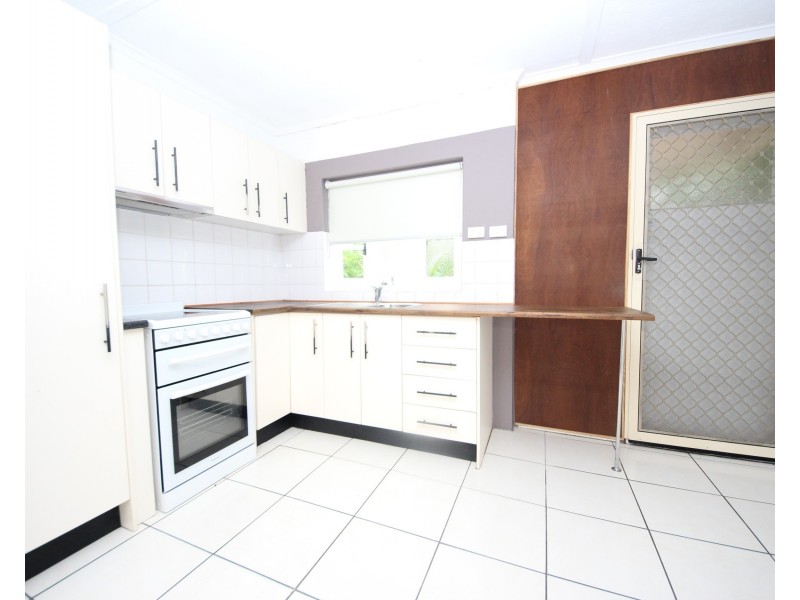 4/30 Leonard Avenue, Surfers Paradise QLD 4217