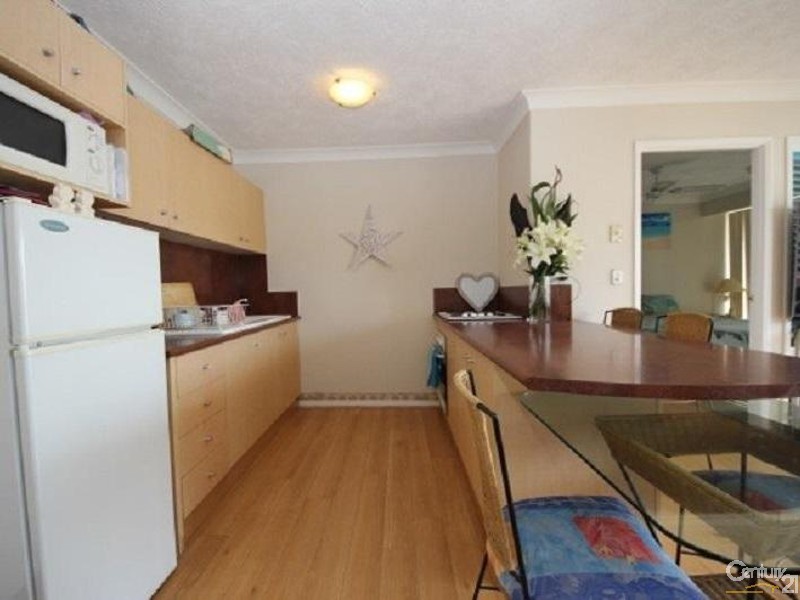 72/210 Surf Parade, Surfers Paradise QLD 4217