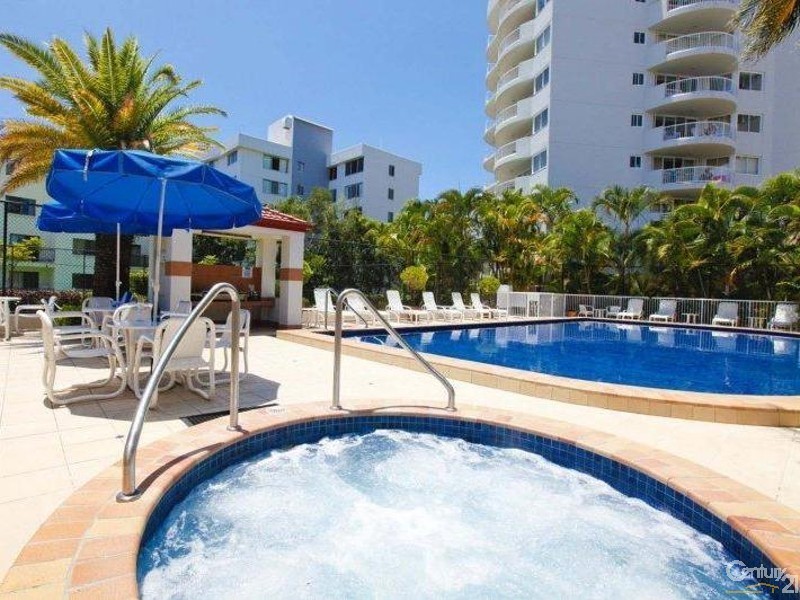 72/210 Surf Parade, Surfers Paradise QLD 4217