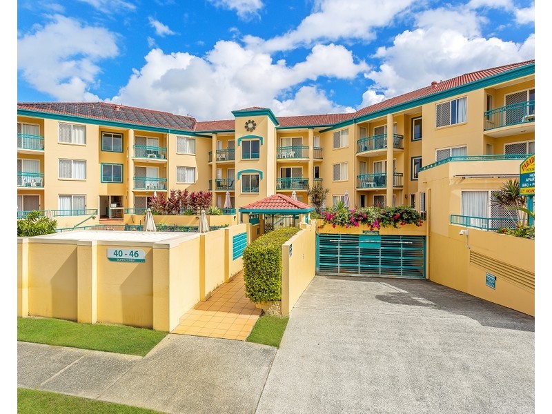 26/40-46 Burra Street, Chevron Island QLD 4217