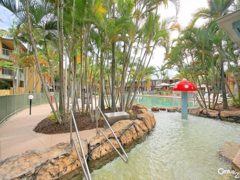 31/2320 Gold Coast Highway, Mermaid Beach QLD 4218