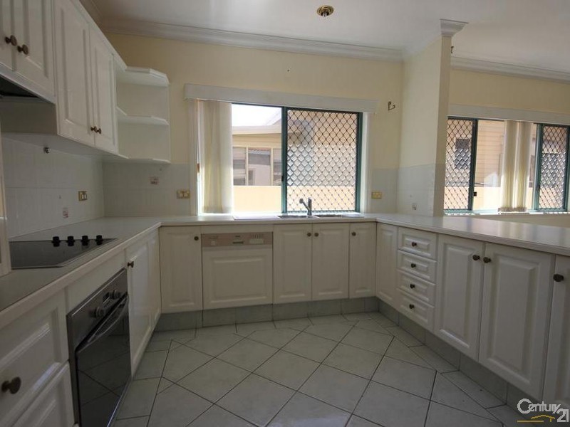 1/130 The Esplanade, Paradise Point QLD 4216