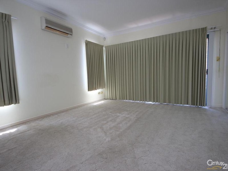 1/130 The Esplanade, Paradise Point QLD 4216