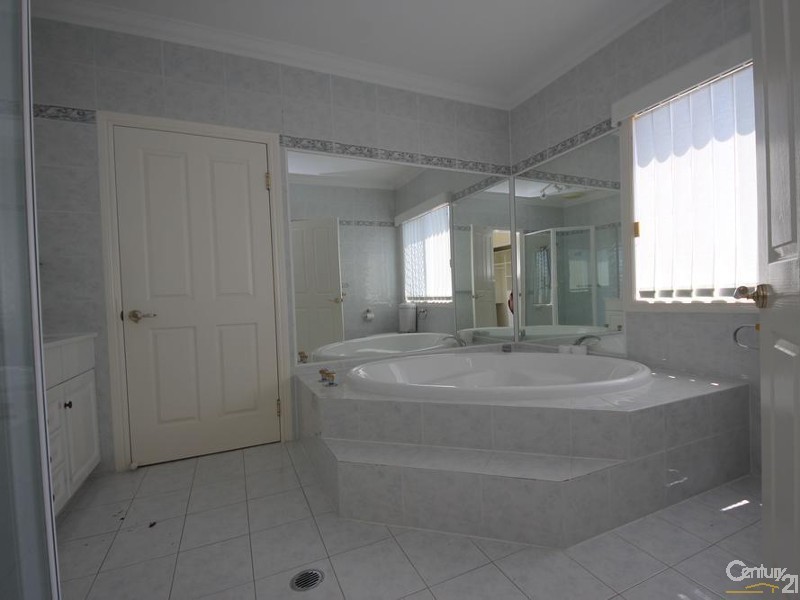 1/130 The Esplanade, Paradise Point QLD 4216