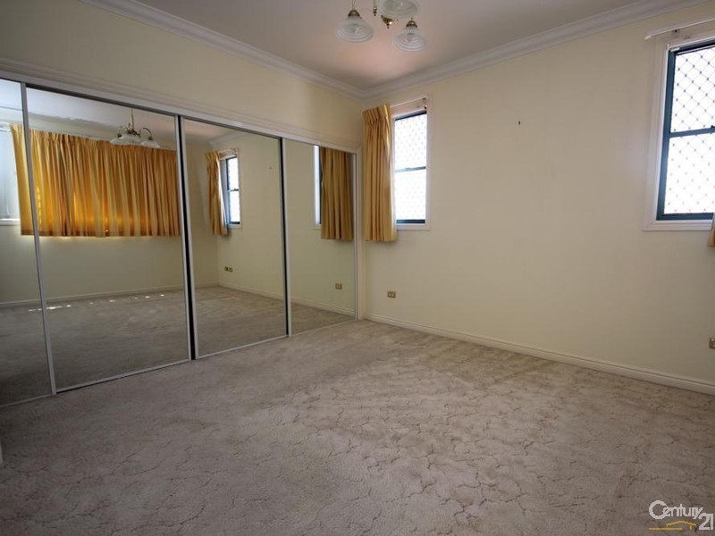 1/130 The Esplanade, Paradise Point QLD 4216