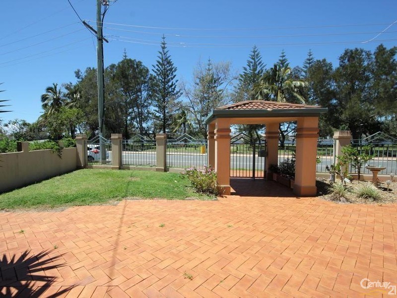 1/130 The Esplanade, Paradise Point QLD 4216