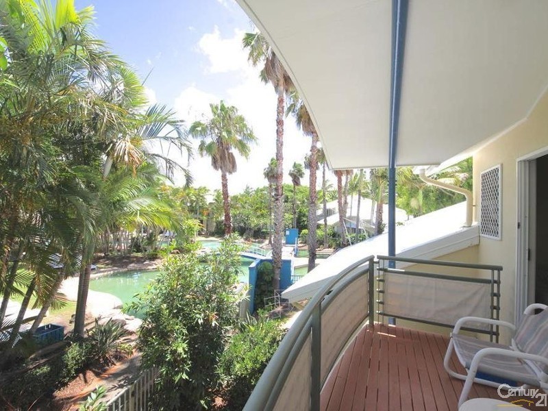 10 Alexandra Avenue, Mermaid Beach QLD 4218