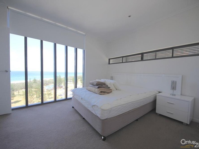 27/173 Old Burleigh Road, Broadbeach QLD 4218