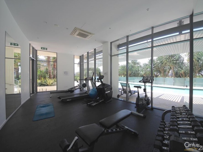 27/173 Old Burleigh Road, Broadbeach QLD 4218