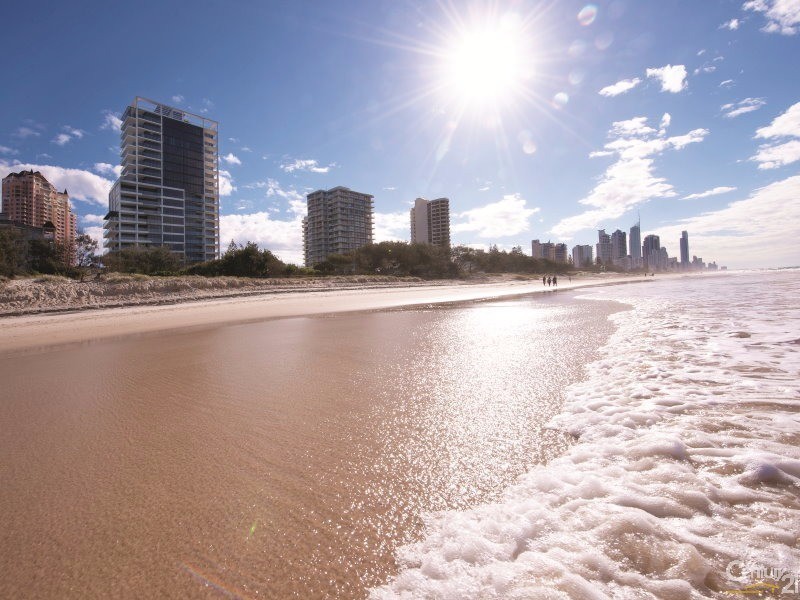 122 Old Burleigh Road, Broadbeach QLD 4218