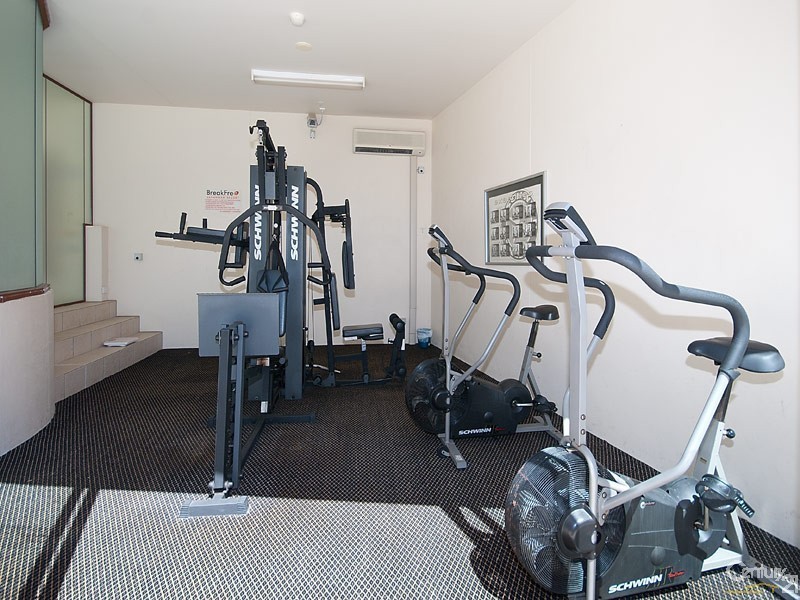 305/42 Surf Parade, Broadbeach QLD 4218