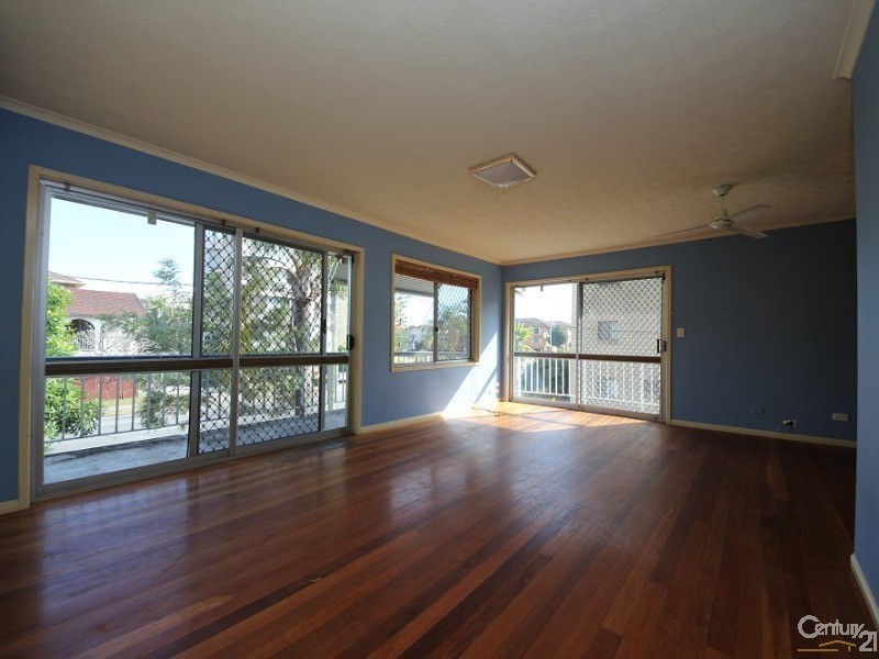 5/143 Surf Parade, Broadbeach QLD 4218