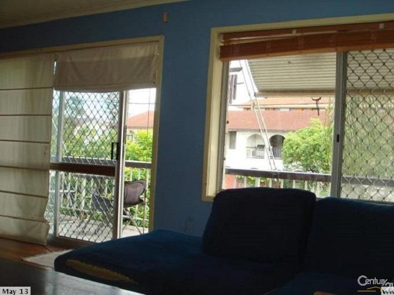 5/143 Surf Parade, Broadbeach QLD 4218