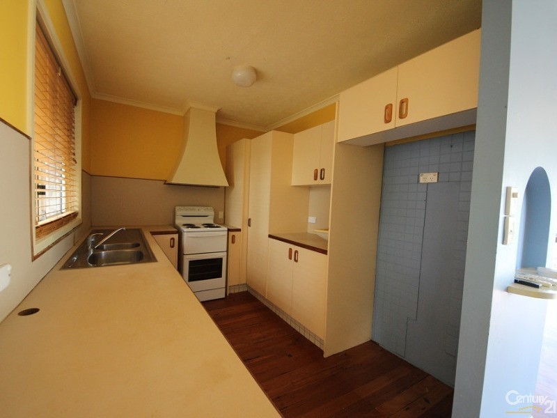 5/143 Surf Parade, Broadbeach QLD 4218