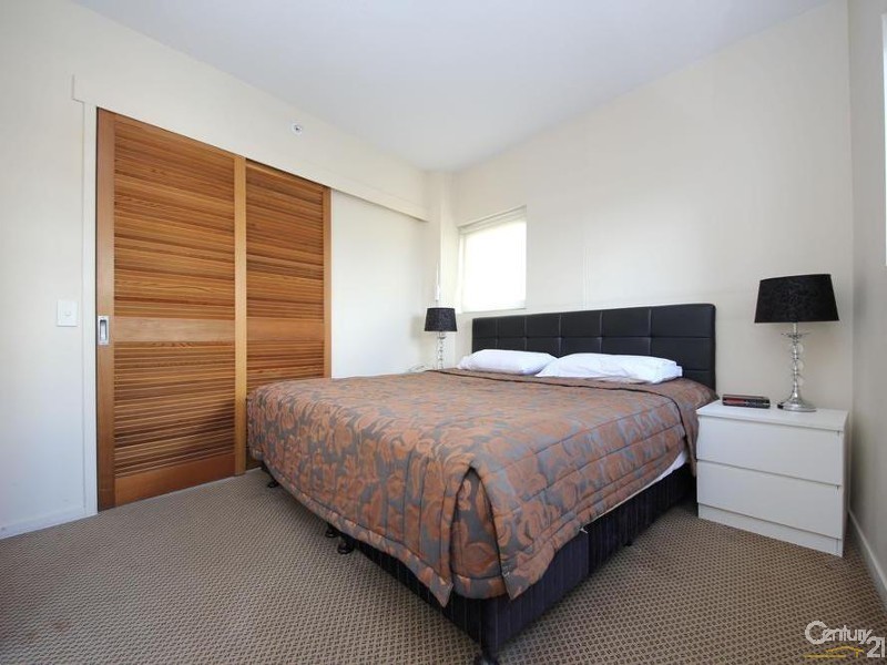 312/42 Surf Parade, Broadbeach QLD 4218