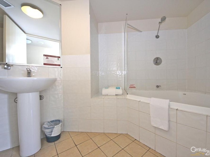 312/42 Surf Parade, Broadbeach QLD 4218