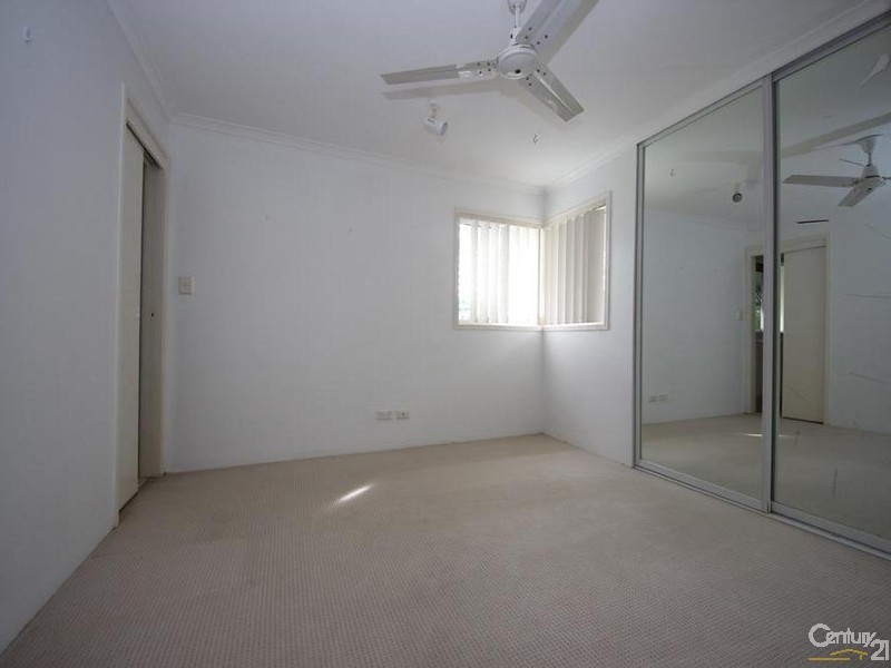 1/16 Crescent Avenue, Mermaid Beach QLD 4218