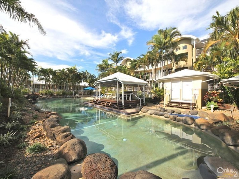 1/16 Crescent Avenue, Mermaid Beach QLD 4218