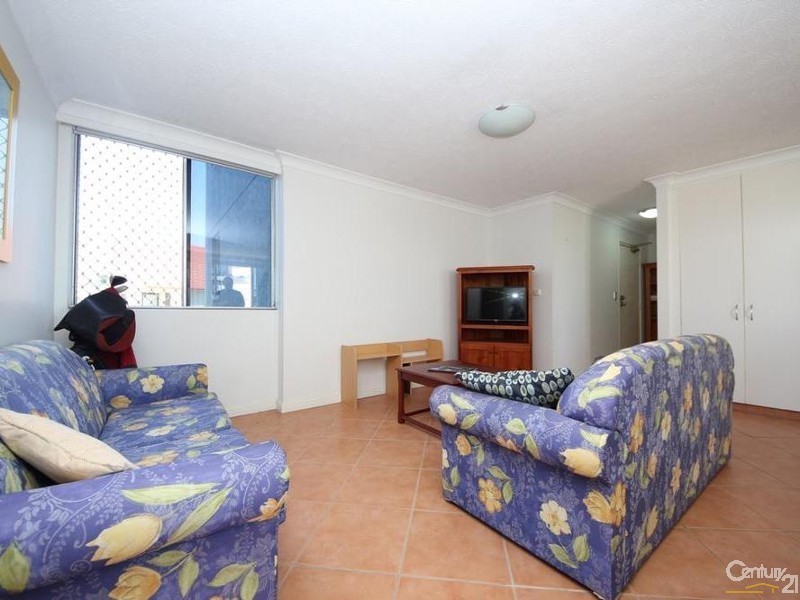 12/220 Surf Parade, Surfers Paradise QLD 4217