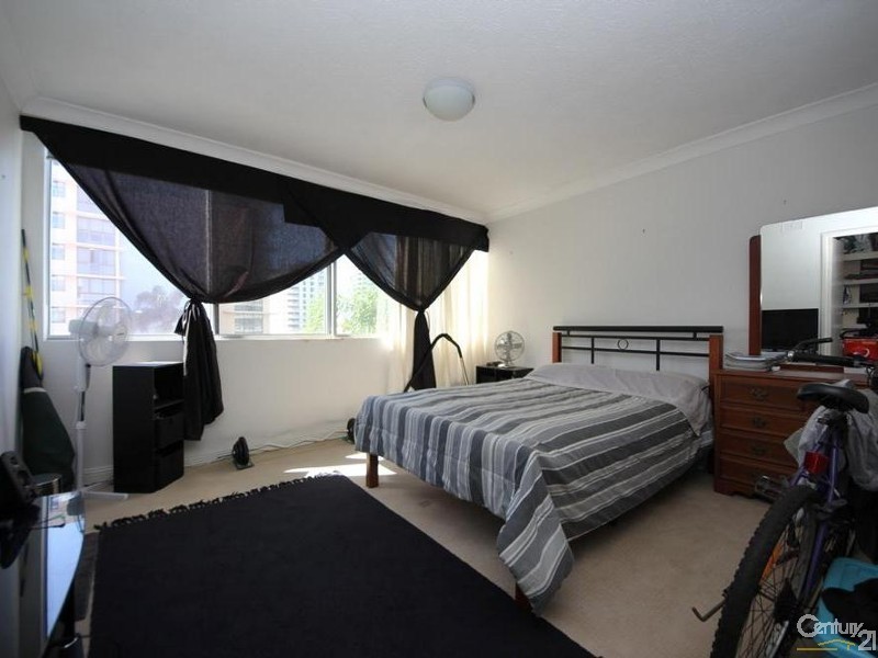 12/220 Surf Parade, Surfers Paradise QLD 4217