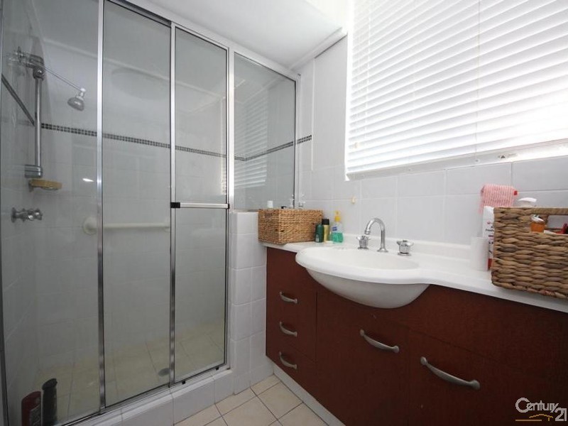 12/220 Surf Parade, Surfers Paradise QLD 4217