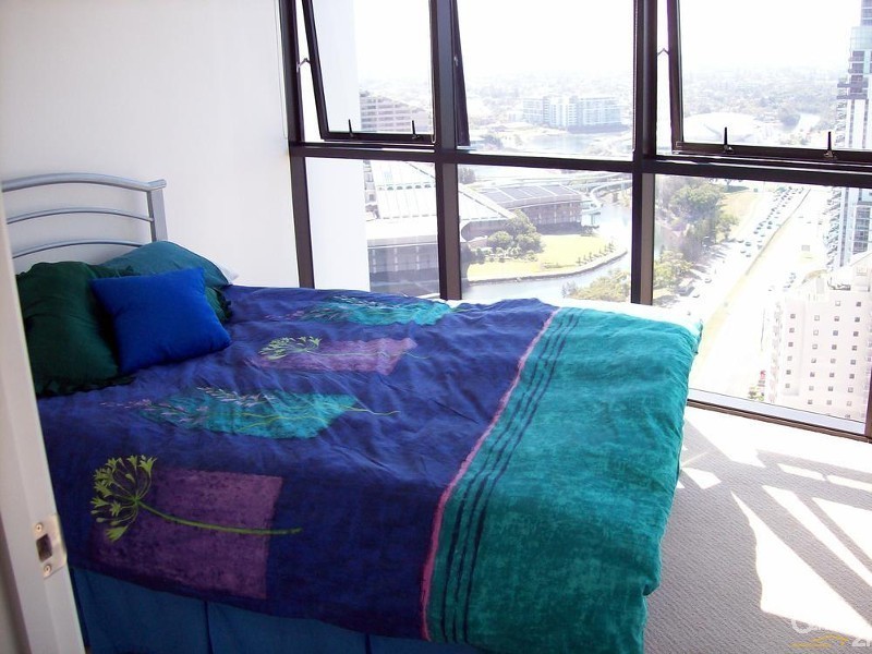 2702/22 Surf Parade, Broadbeach QLD 4218